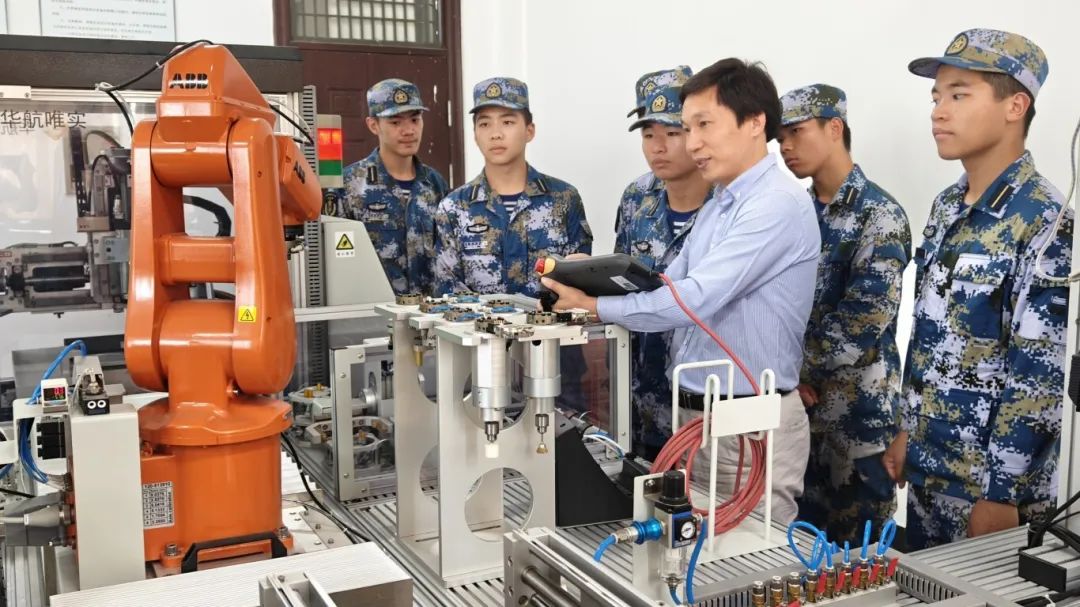 浙江交通职业技术学院军士风采3