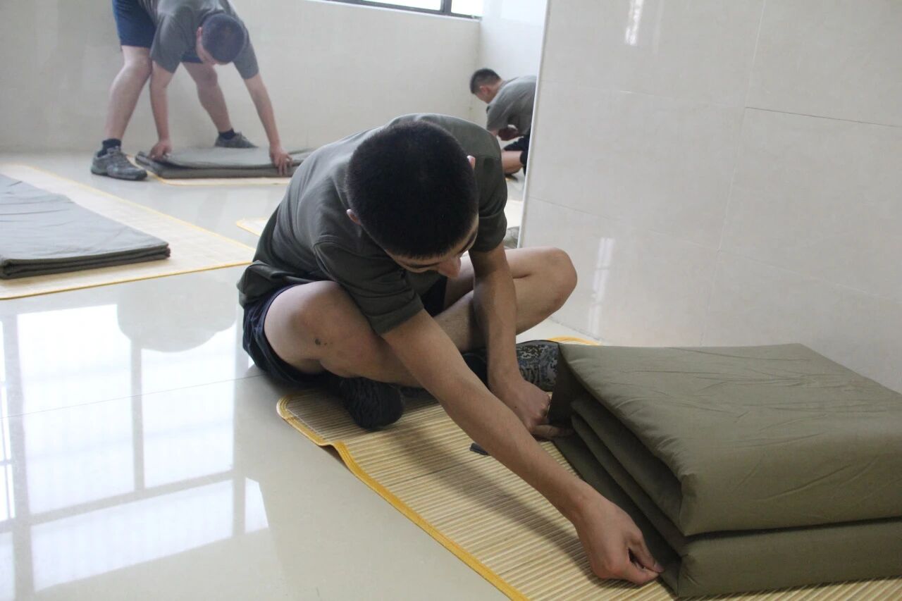 阜阳职业技术学院军士风采2