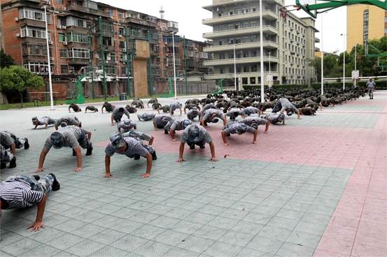 江西水利电力大学军士风采2
