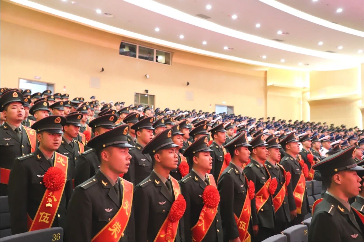 兰州资源环境职业技术大学军士风采1