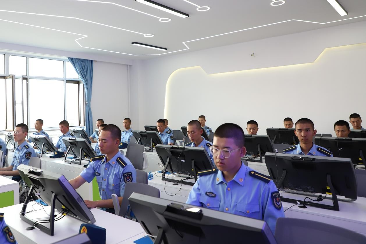 兰州资源环境职业技术大学军士风采6