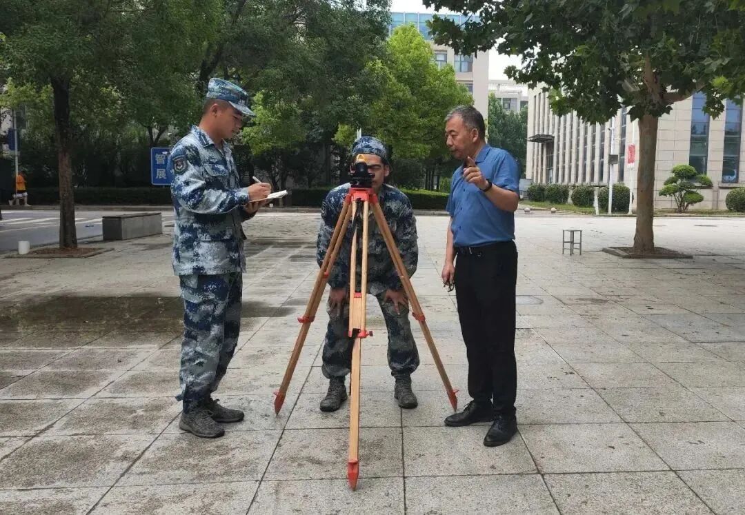 河南交通职业技术学院军士风采4