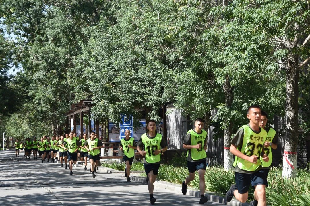 新疆石河子职业技术学院军士风采2