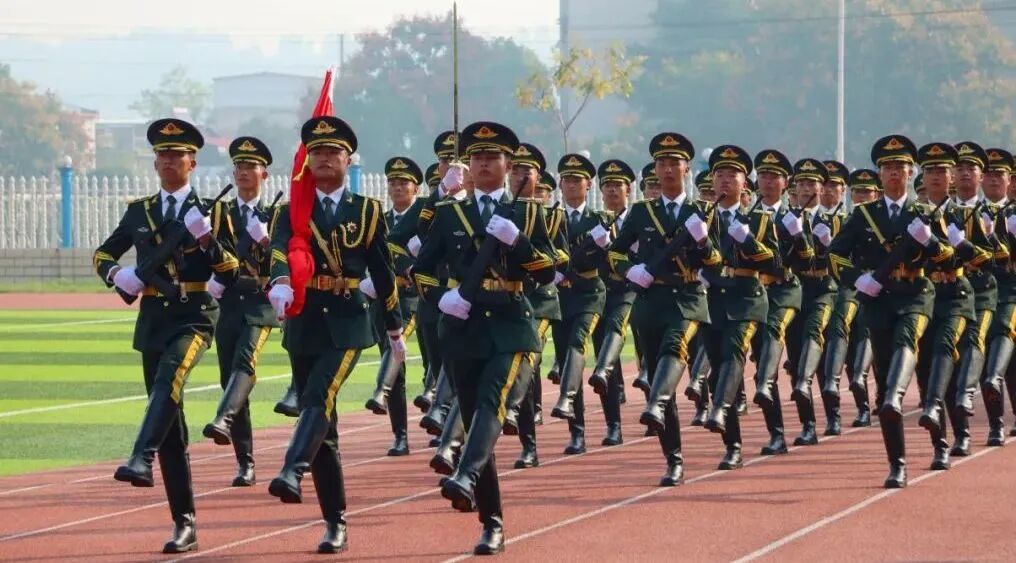 湖南国防工业职业技术学院军士风采1