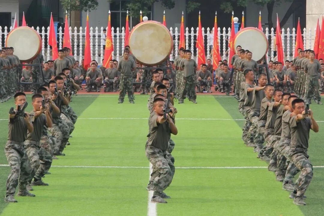 湖南国防工业职业技术学院军士风采3