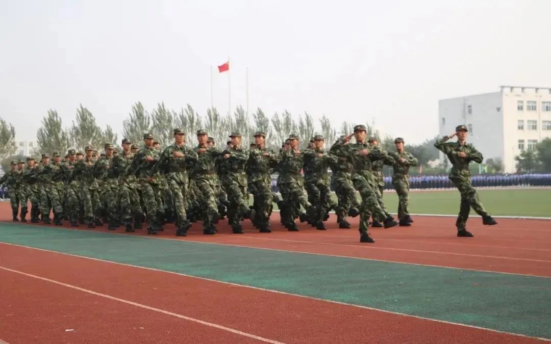 辽宁省交通高等专科学校军士风采4